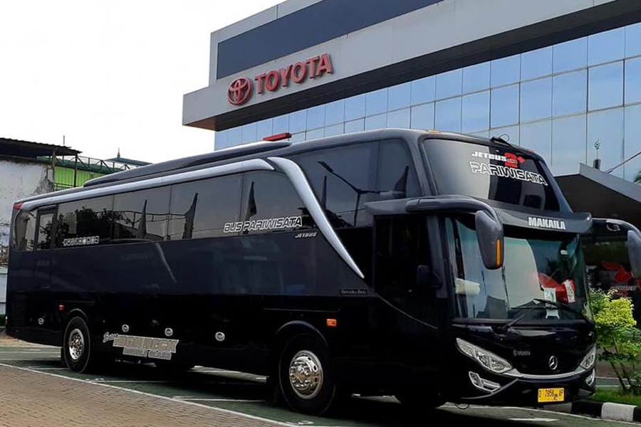 Dunia Pariwisata Bergoyang:  Tren, Tantangan, dan Transformasi Bus Pariwisata Terbaru